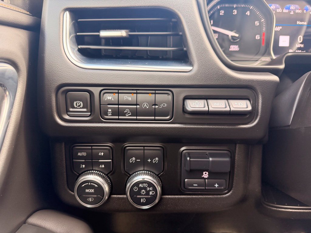 Used 2021 GMC Yukon XL AT4 w/ AT4 Premium Plus Package AWD/4WD image 40