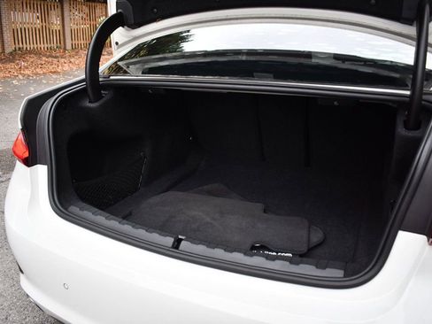 Used 2020 BMW 330i Sedan image 8