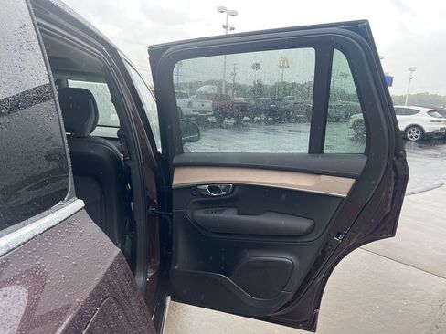 New 2026 Volvo XC90 B6 Plus w/ Protection Package Premier AWD/4WD image 35