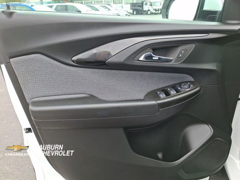 Used 2023 Chevrolet TrailBlazer LT image 17