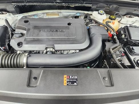 Used 2022 Buick Envision Avenir w/ Safety Package FWD image 33
