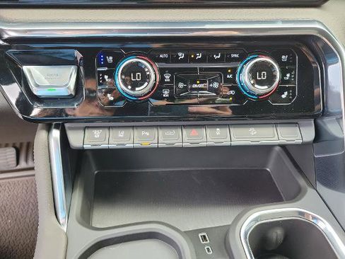 New 2026 GMC Sierra 2500 Denali w/ Denali Reserve Package image 19