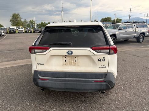 Used 2024 Toyota RAV4 LE AWD/4WD image 3