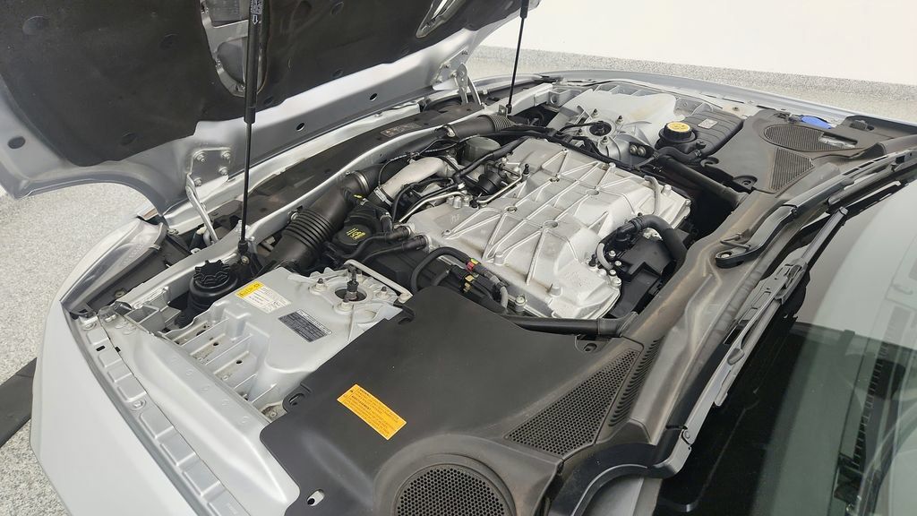 Used 2010 Jaguar XKR R RWD image 43