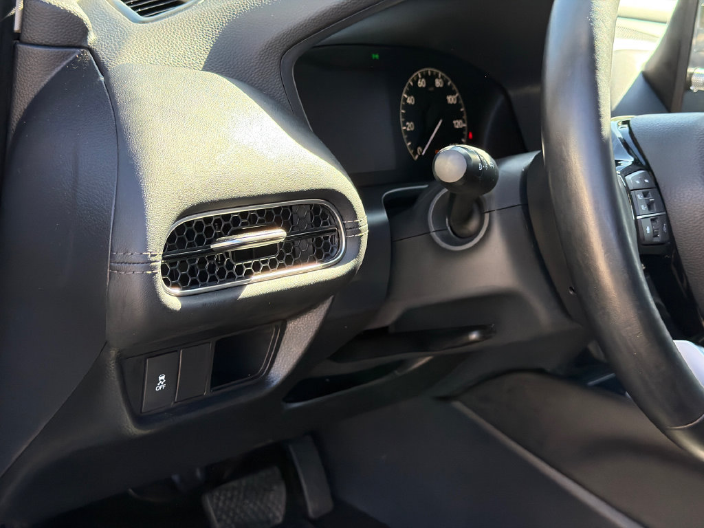 Used 2026 Honda HR-V EX-L image 13