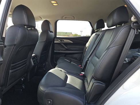 Used 2022 MAZDA CX-9 Touring image 11