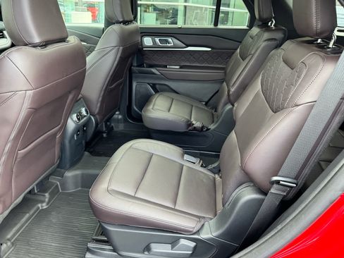 Certified 2025 Ford Explorer Platinum w/ Ultimate Package AWD/4WD image 22