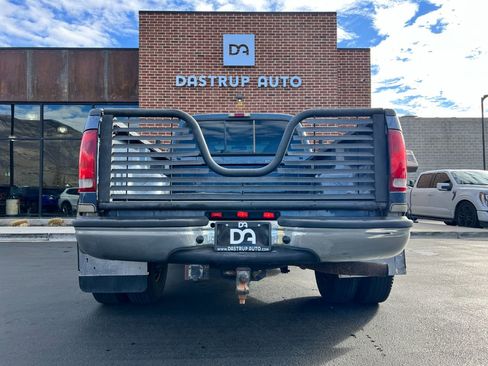 Used 2004 Ford F350 Lariat image 5