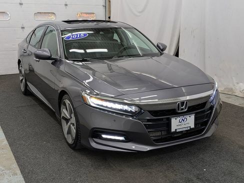 Used 2018 Honda Accord Touring image 24