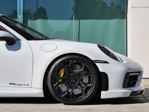 Used 2021 Porsche 911 Targa 4S image 10