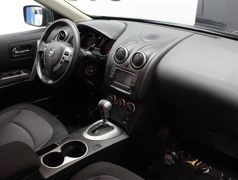 Used 2013 Nissan Rogue SV w/ Premium Pkg AWD/4WD image 10