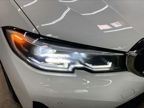 Used 2021 BMW 330i Sedan w/ Premium Package RWD image 31