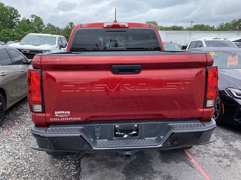 Used 2024 Chevrolet Colorado Trail Boss w/ Advanced Trailering Package AWD/4WD image 4