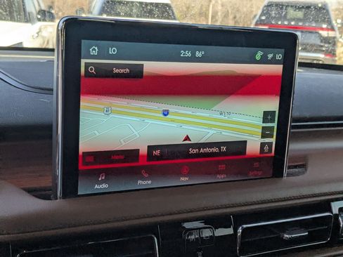 Used 2022 Lincoln Aviator Reserve w/ Equipment Group 201A image 17