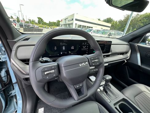 New 2027 Kia Seltos X-Line S w/ X-Line S Premium Package AWD/4WD image 29