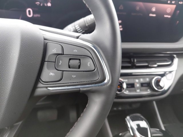 Used 2024 Buick Envista Sport Touring w/ Convenience I Package FWD image 27