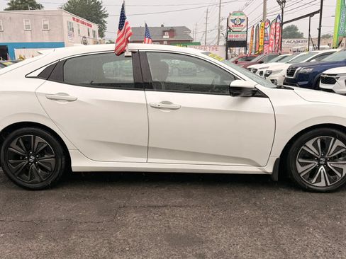 Used 2019 Honda Civic EX image 11