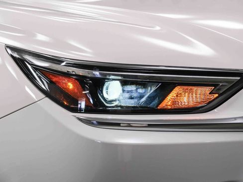 Used 2024 Toyota Grand Highlander FWD image 14