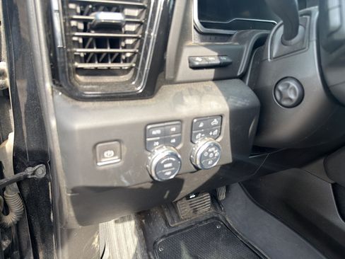 Used 2023 GMC Sierra 1500 AT4 w/ Technology Package AWD/4WD image 14