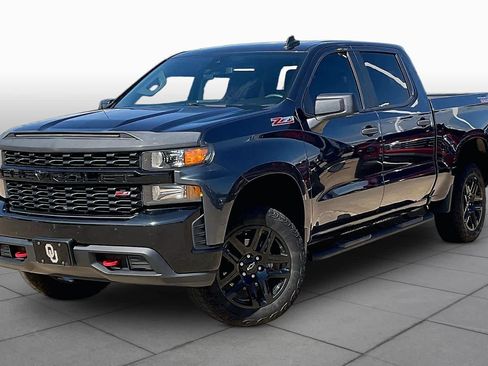 Used 2021 Chevrolet Silverado 1500 Custom Trail Boss w/ Safety Confidence Package AWD/4WD image 3