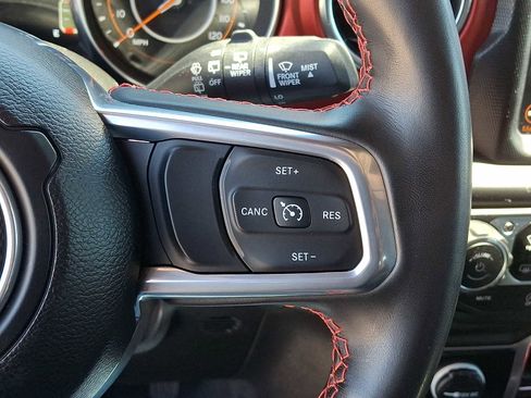 Used 2023 Jeep Wrangler Unlimited Rubicon w/ LED Lighting Group AWD/4WD image 23