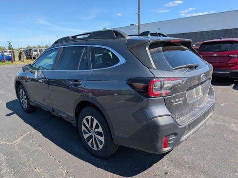 Used 2020 Subaru Outback Premium AWD/4WD image 5