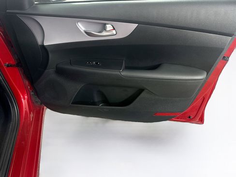 Used 2024 Kia Forte LXS image 29