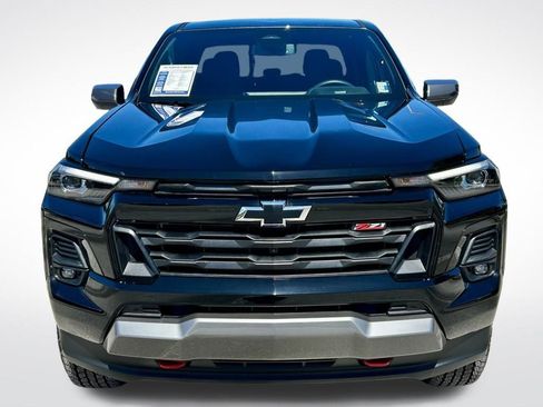 Used 2025 Chevrolet Colorado Z71 w/ Technology Package image 8