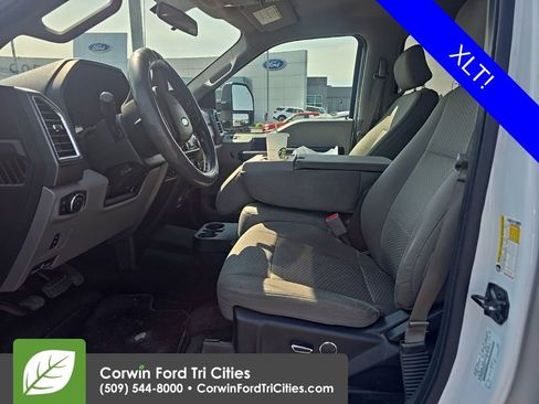 Used 2017 Ford F250 XLT w/ XLT Value Package AWD/4WD image 9