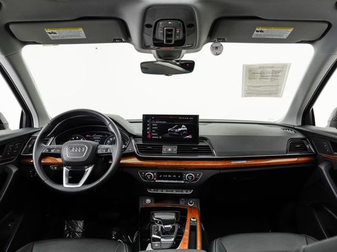 Used 2023 Audi Q5 2.0T Premium w/ Convenience Package AWD/4WD image 21