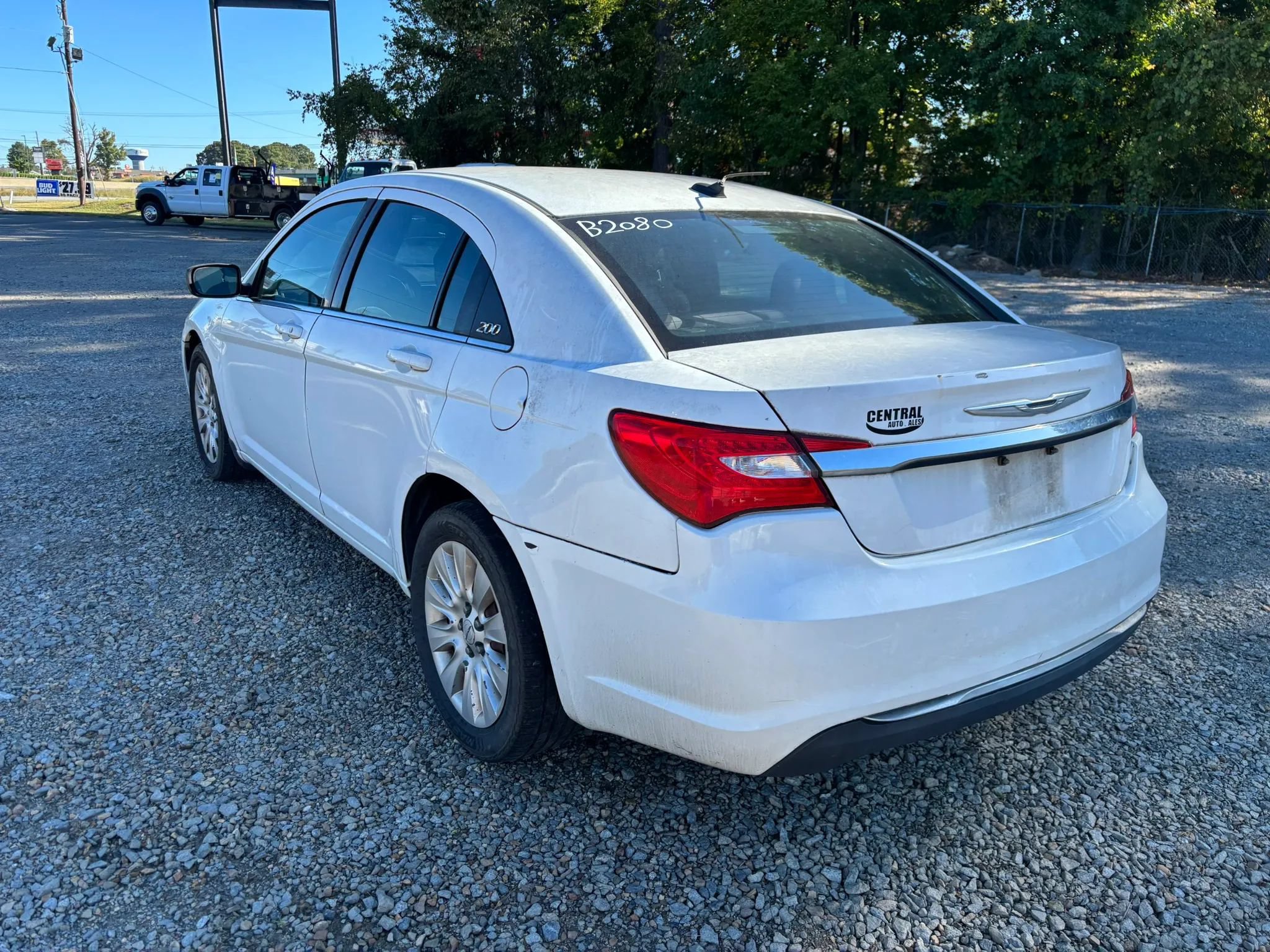 Used 2014 Chrysler 200 LX FWD image 2