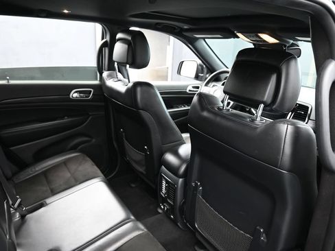 Used 2020 Jeep Grand Cherokee Altitude RWD image 43