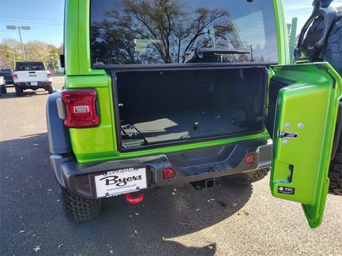 New 2026 Jeep Wrangler Unlimited Rubicon w/ Safety Group image 34