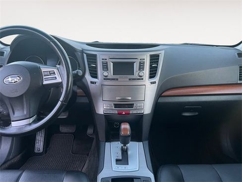 Used 2013 Subaru Outback 2.5i Limited w/ Moonroof Pkg image 10