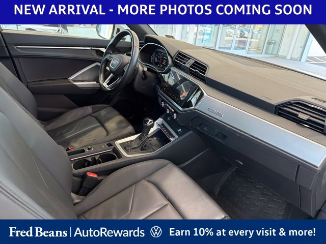 Used 2024 Audi Q3 2.0T Premium w/ Convenience Package AWD/4WD image 11