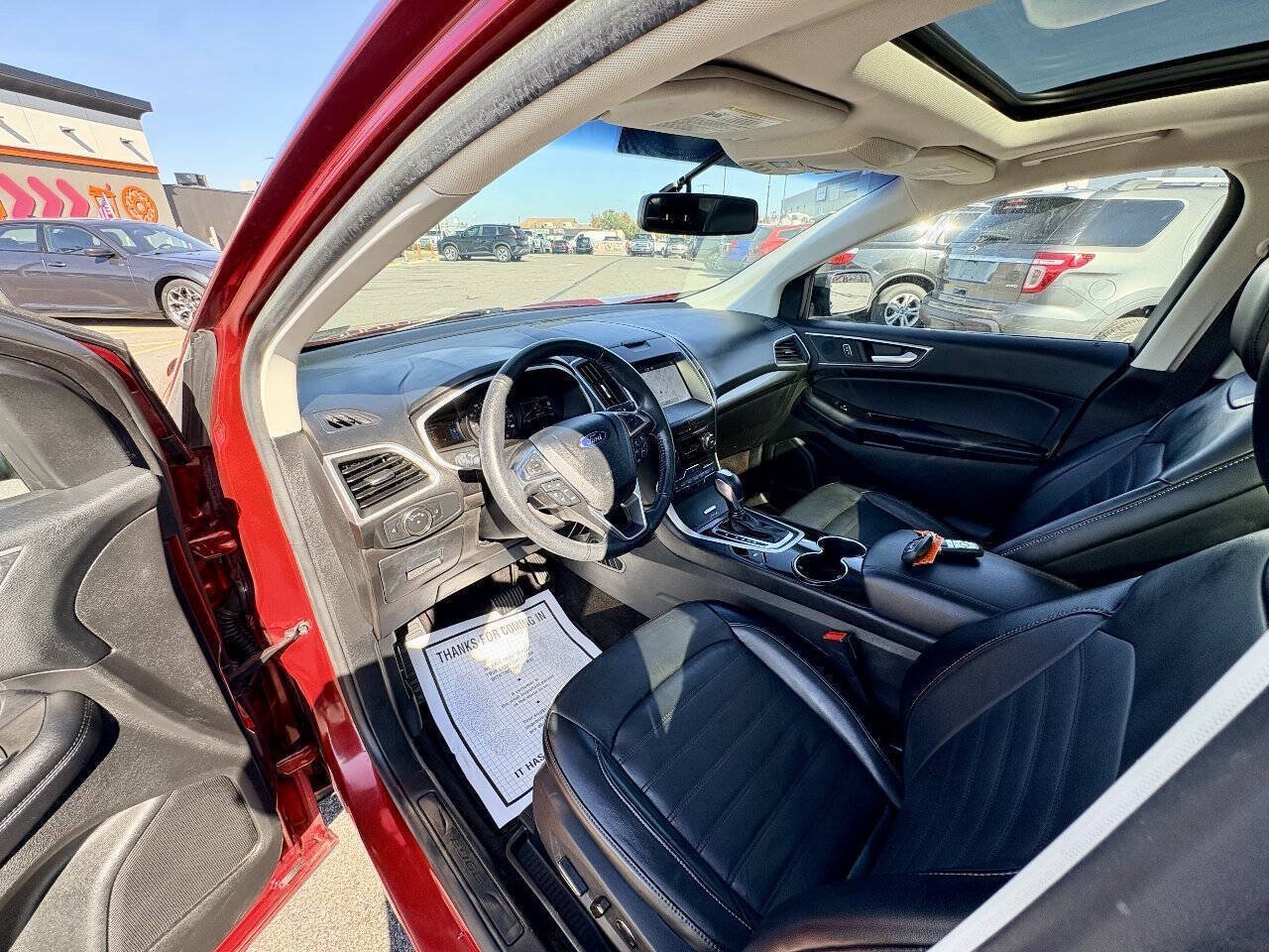 Used 2017 Ford Edge SEL w/ Equipment Group 201A AWD/4WD image 13