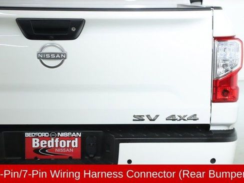 Used 2024 Nissan Titan SV w/ SV Convenience Package image 45