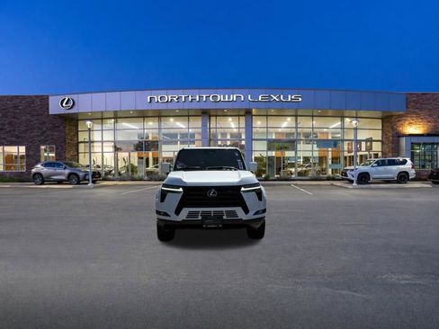 Used 2024 Lexus GX 550 w/ Accessory Package (2T) AWD/4WD image 20