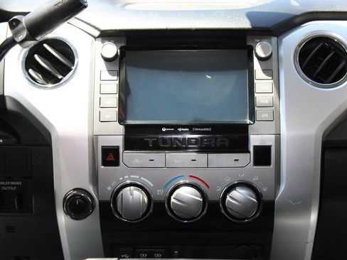 Used 2021 Toyota Tundra SR5 AWD/4WD image 23