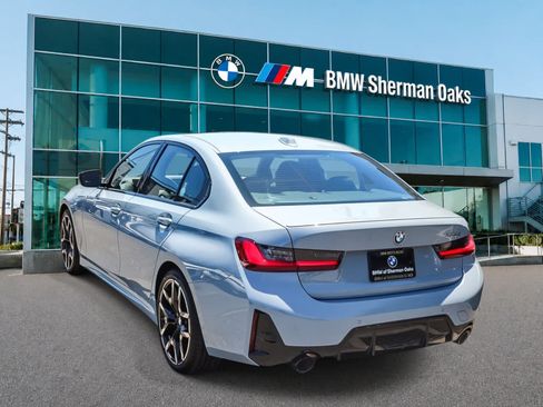 Used 2026 BMW 330i Sedan w/ M Sport Package RWD image 6
