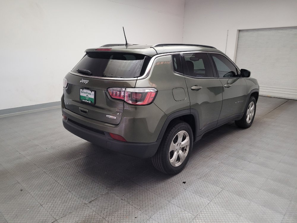 Used 2020 Jeep Compass Latitude w/ Cold Weather Group AWD/4WD image 9