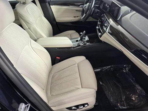 Used 2019 BMW 540i xDrive w/ Luxury Seating Package AWD/4WD image 29