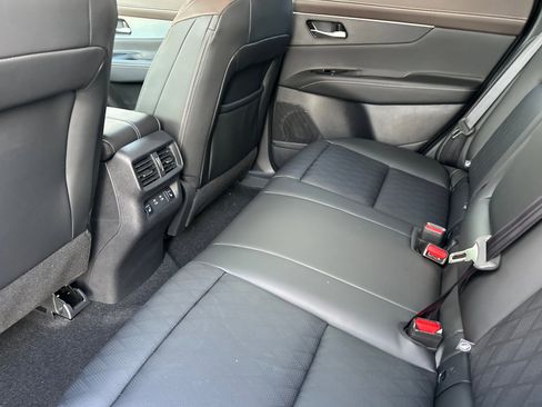 New 2026 Nissan Murano Platinum image 12