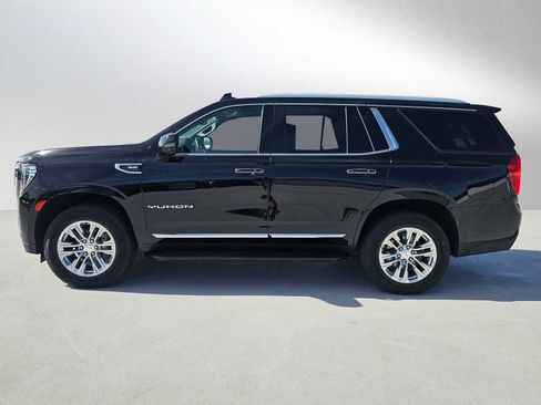 Used 2023 GMC Yukon SLT w/ SLT Premium Package image 6