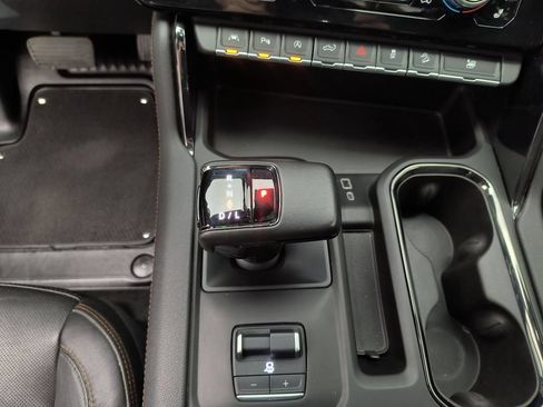Used 2022 GMC Sierra 1500 AT4 w/ AT4 Premium Package AWD/4WD image 13