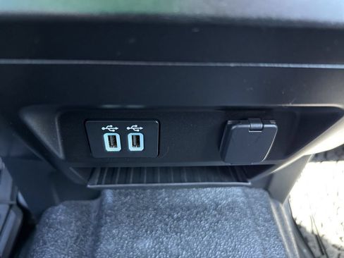 Certified 2019 Ford F550 4x4 SuperCab Super Duty w/ XLT Value Package image 23