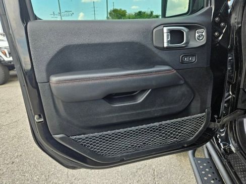 Used 2019 Jeep Wrangler Unlimited Rubicon image 17