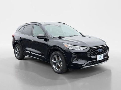 Certified 2023 Ford Escape ST-Line AWD/4WD image 1