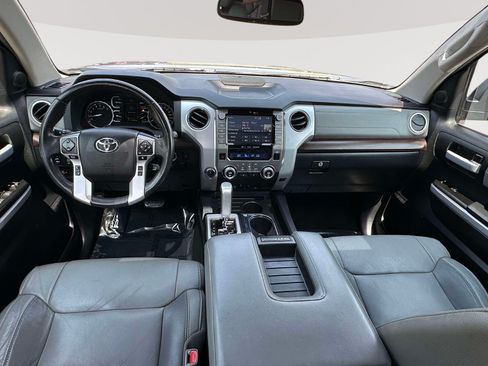 Used 2021 Toyota Tundra Limited w/ Limited Premium Package AWD/4WD image 7