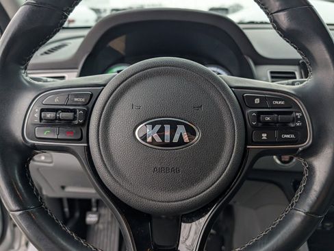 Used 2019 Kia Niro EX image 27